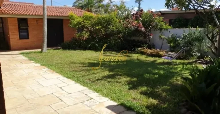 Imagem Belo sobrado em Atlântida com 05 suítes