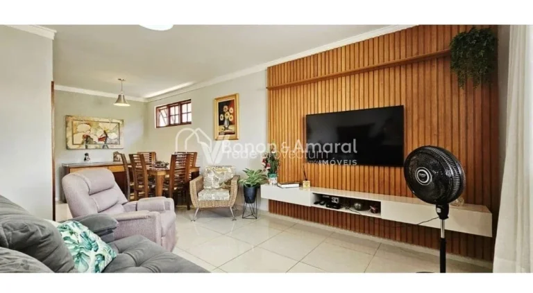 Imagem Casa térrea reformada para venda em condomínio no Taquaral em Campinas, 3 quartos e 4 vagas