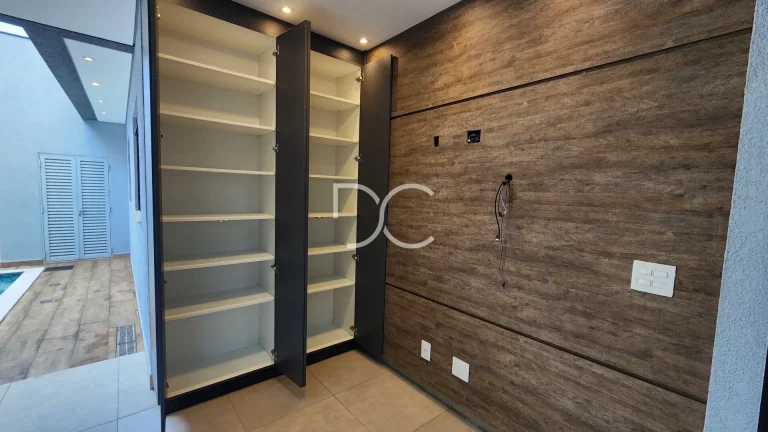 Imagem Condomínio Reserva Ipanema - Venda Casa Térrea | AC: 137m² | AT: 200 m² | 3 Dorm | 1 Suíte | 3 Ban | 4 Vagas | Piscina