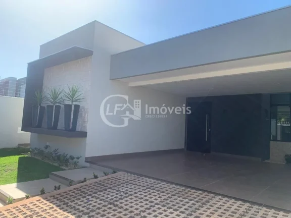 Imagem Venda de Casa Impecável em Campo Grande-MS, Bairro Parque Residencial Rita Vieira: 3 Quartos, 1 Suíte, 2 Salas, 2 Banheiros, 2 Vagas de Garagem, 180m².