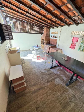 Imagem Casa com 2 dormitórios à venda, 100 m² por R$ 440.000,00 - Cem Bracas - Armação dos Búzios/RJ