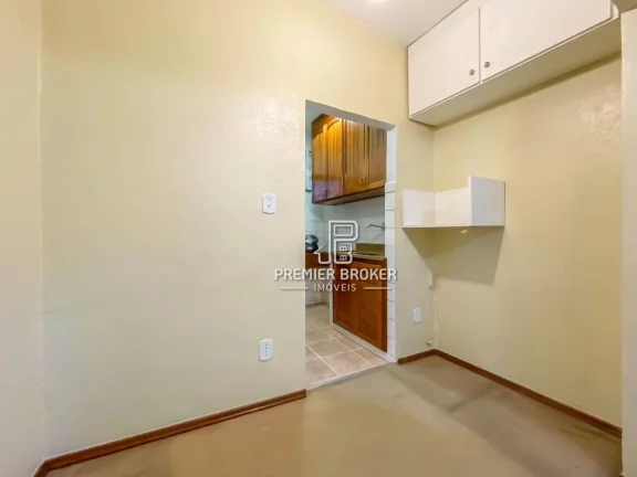 Imagem Kitnet à venda, 20 m² por R$ 140.000,00 - São Pedro - Teresópolis/RJ