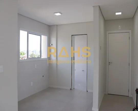 Imagem Um lugar para você viver intensamente! Localizado no bairro Saguaçu, o Residencial Contarini é um...