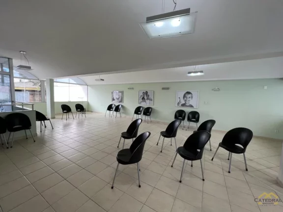 Imagem Imóvel Comercial com 6 consultórios para Locação ou Venda - Centro - Jundiaí/SP