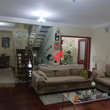 Imagem Belo Sobrado à Venda no Bairro Nova Petrópolis em São Bernado do Campo