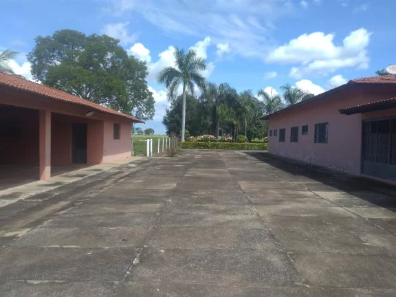 Imagem FAZENDA LUXUOSA À VENDA EM FORMOSA GOIÁS