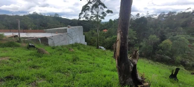 Imagem Terreno à venda, 2324 m² por R$ 140.000,00 - Clube dos Oficiais - Suzano/SP