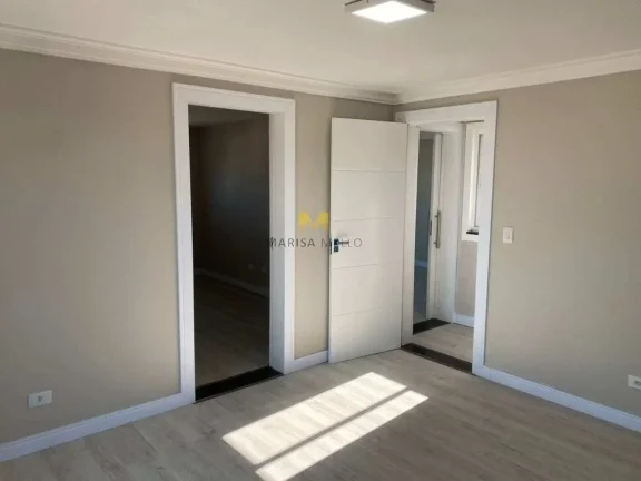 Imagem Maravilhosa Casa Triplex à venda com 3 quartos 1 suíte , Espaço Gourmet, 210m2 ,3 quadras do Centro de Piraquara,Bairro Araçatuba