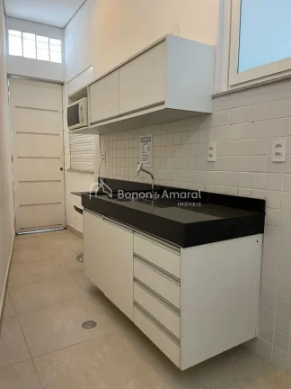 Imagem Casa comercial para locação com salão, 3 salas, elevador, 208 m² no Cambuí