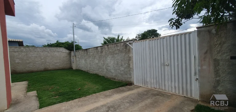 Imagem CASA RESIDENCIAL em ESMERALDAS - MG, FERNÃO DIAS