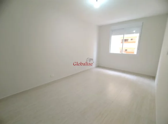 Imagem Apartamento de 3 dormitórios com vaga na rua da praia em Santos por R$965.000,00