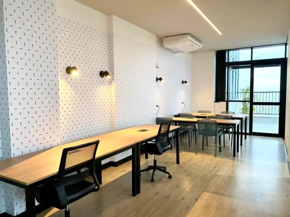 Imagem IBIZA UNIQUE HOME - Ibiza Unique Home – Studio 34 m² no Centro de Curitiba | Pronto para Morar