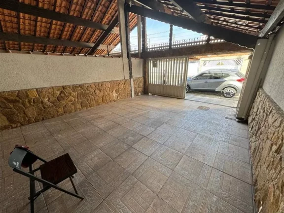 Imagem Casa à Venda em Vila Guilhermina, Praia Grande - SP