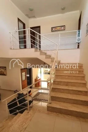 Imagem Descubra o lar perfeito para a sua família nesta linda casa que une sofisticação e praticidade!

...