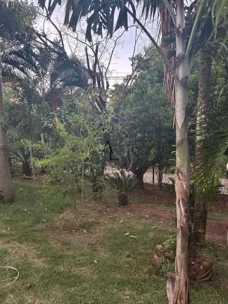 Imagem Chácara à venda em Jaguariúna, Núcleo Urbano Bom Jardim, com 2 quartos, 120m2