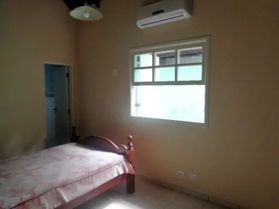 Imagem Casa de luxo à venda em Ubatuba-SP, no bairro Lázaro: 6 quartos, 6 suítes, 2 salas, 1 banheiro, 3 vagas de garagem, 350m².