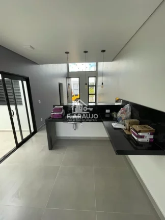 Imagem Casa em Condomínio à Venda em Sorocaba-SP, 3 Quartos, 2 Vagas, 90,75m².