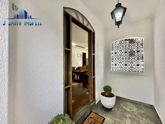 Imagem Casa 4 suítes, salão, escritório, adega, 7vagas (4 cobertas).Granja Vianna.