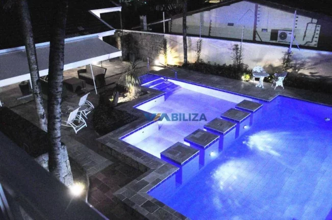 Imagem Sobrado com 6 dormitórios à venda, 600 m² por R$ 2.900.000,00 - Jardim Virginia - Guarujá/SP