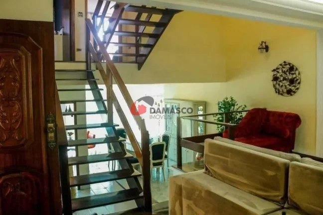 Imagem Sobrado à venda 3 Quartos, 1 Suite, 4 Vagas, 292M², Santa Maria, São Caetano do Sul - SP