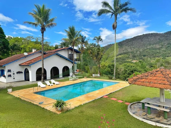 Imagem Sítio Exclusivo à Venda em Piracaia Conforto, Lazer e com Potencial