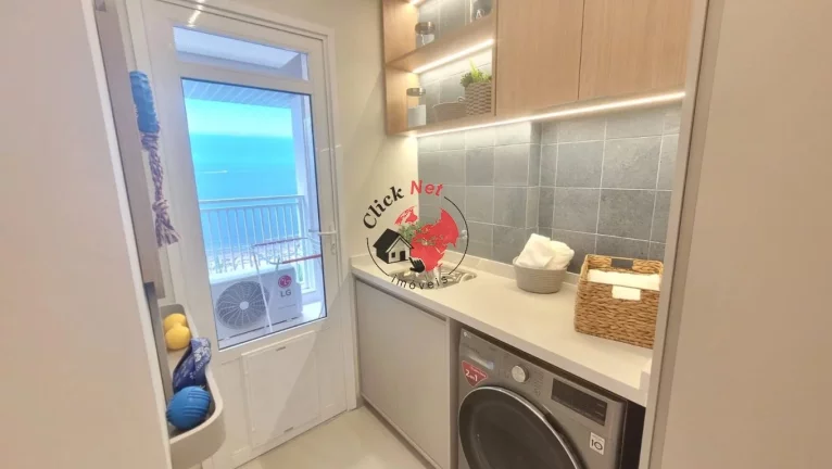 Imagem Apartamento à Venda a 1 quadra da praia no bairro Embaré em Santos