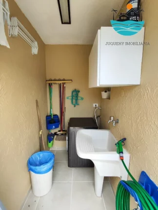 Imagem Casa a venda em Juquehy, com 4 dormitórios, 1 suíte, 02 vagas auto, churrasqueira, terraço, quarto térreo, 750m da praia | Juquehy Imobiliária