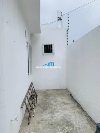 Imagem Casa para Venda em Feira de Santana, Tomba, 3 dormitórios, 1 suíte, 2 banheiros