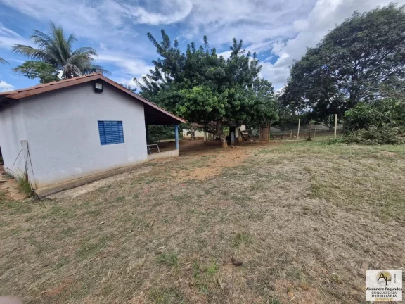 Imagem Chácara para Venda em Professor Jamil, Zona Rural Município Professor Jamil