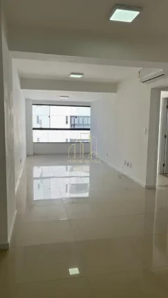 Imagem Apartamento à venda na Pituba, Alameda Catania: 2 suites, 2 salas, 3 banheiros, 2 vagas de garagem, 84,00 m² de área.