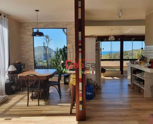 Imagem Casa com 3 dormitórios à venda, 180 m² por R$ 2.600.000,00 - Ferradura - Armação dos Búzios/RJ