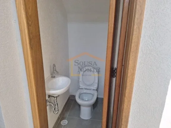 Imagem Sobrado 3 dormitórios, sendo 1 suíte, sala espaçosa, cozinha funcional, 2 lavabos, banheiro socia...