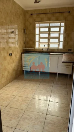 Imagem Sala Comercial no Centro de Mongaguá, com 2 salas, recepção, cozinha, edicula , R$ 4.800,00