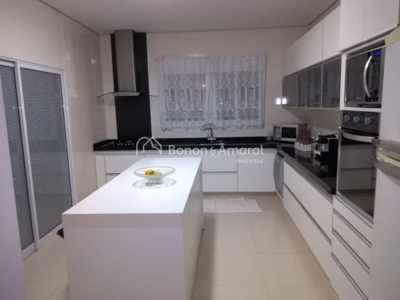 Imagem Casa à venda no Swiss Park, 3 quartos e 3 suítes, 350m²

Sobrado excelente, projeto diferenciado,...