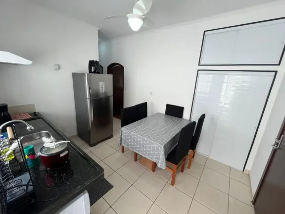 Imagem Maravilhosa Casa Isolada com Piscina na Guilhermina, Praia Grande