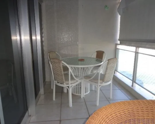 Imagem Apartamento à venda no Guarujá na Praia das Pitangueiras