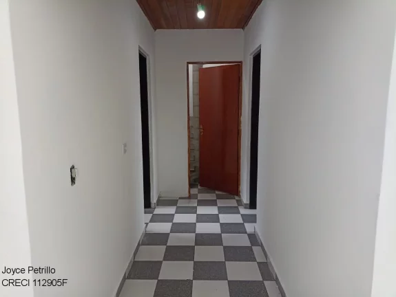 Imagem No Centro de Peruíbe, Salão Comercial Com 220 m² E Excelente Localização, Disponível Para Locação.