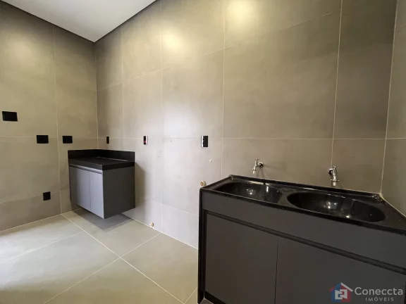 Imagem Casa de Alto Padrão à Venda no Jardim Panorâmico – Patos de Minas | 3 Quartos, Área Gourmet e Energia Solar