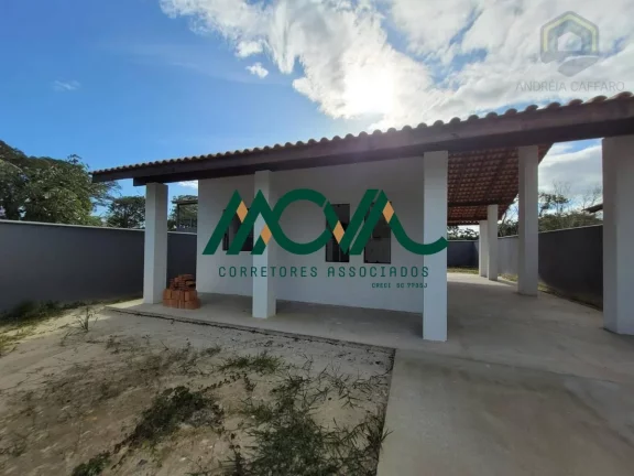Imagem Casa para Alugar no Pontal de Itapoá - 2 Quartos, Laje, Ampla Varanda e Boa Localização