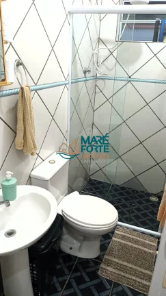 Imagem AMPLA CASA RECÉM REFORMADA COM 2 EDÍCULAS BEM PERTO DA PRAIA!