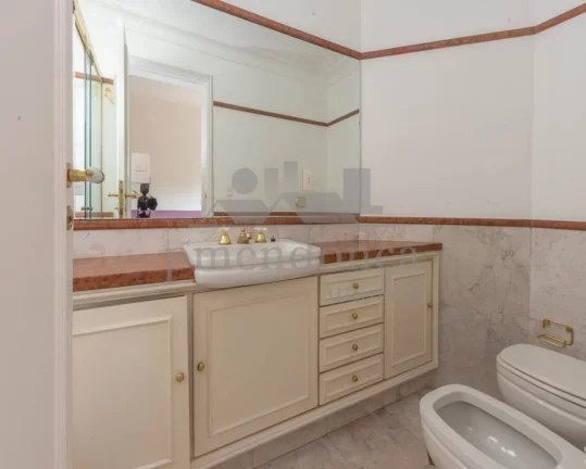 Imagem Apartamento com living para 03 ambientes, piso laminado, terraço, lavabo, escritório, 04 suítes, ...