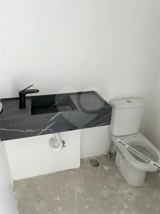 Imagem Cobertura à venda com 3 quartos, sendo 3 suítes, no condomínio Clari Pinheiros, São Paulo - SP