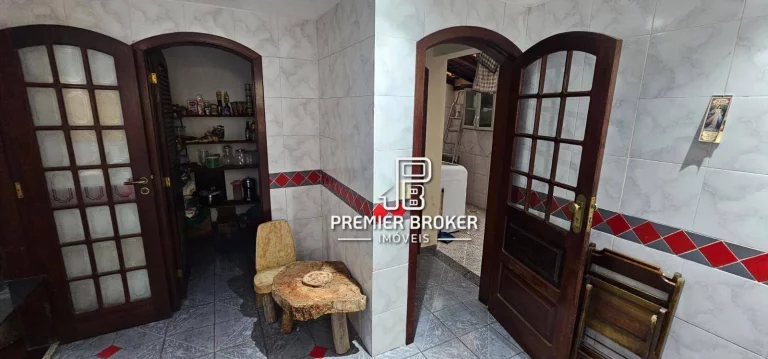 Imagem Casa com 5 dormitórios à venda, 100 m² por R$ 850.000,00 - Alto - Teresópolis/RJ
