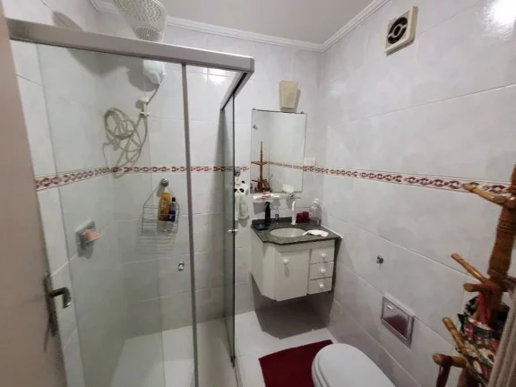 Imagem PITANGUEIRAS - LOCALIZAÇÃO PRIVILEGIADA, NA QUADRA DO MAR, AMPLO APARTAMENTO COM 80 M² ÚTEIS, CLARO E SUPER AREJADO, 1 VAGA DE GARAGEM NO PRÉDIO.