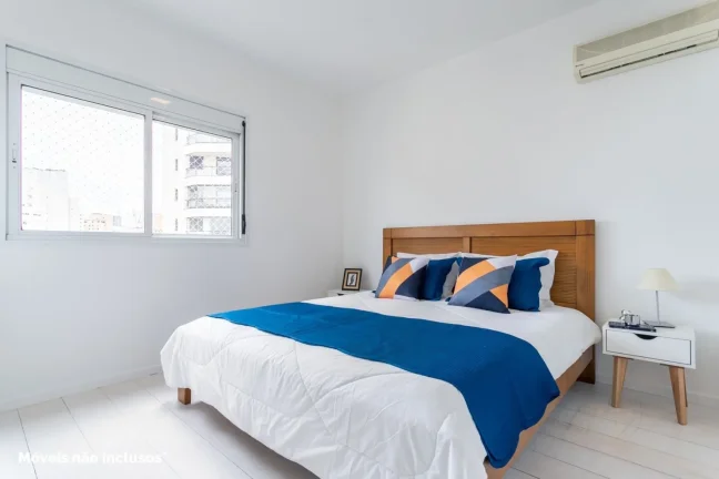 Imagem Apartamento 276M² Reformado, 3Q, 3 Suítes, 3 Banheiros, 4 Vagas, Varanda, Piscina, Academia, Churrasqueira, Salão de Festas, Playground, Split.