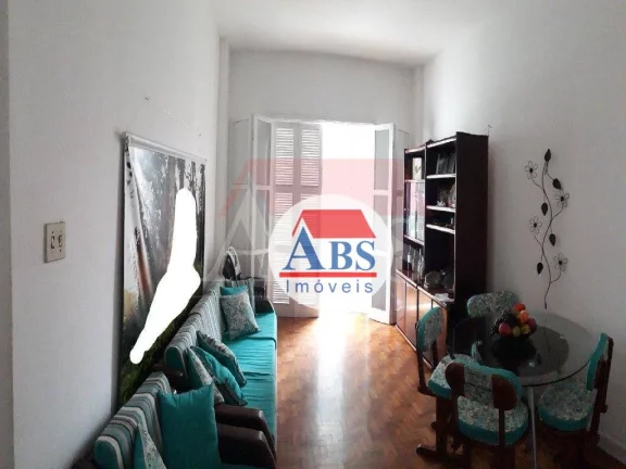 Apartamento 2 dorm com sacada e vista para o mar no José Menino