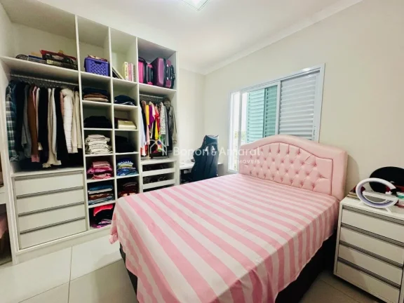 Imagem Esta residência no Condomínio Le Village reúne conforto, espaço e sofisticação em um projeto p...