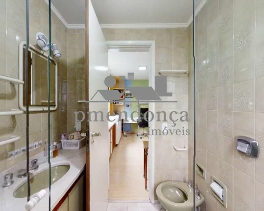 Imagem Apartamento à venda em Higienópolis com 3 suítes e 3 vagas, 210m2