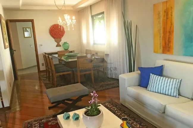 Imagem Apartamento à venda na Rua Rodésia com 3 suítes e 3 vagas, 172m²