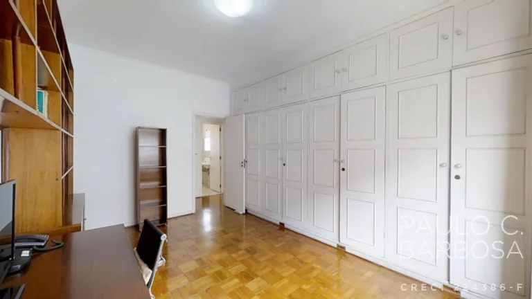 Imagem Bela Vista Venda - 5 Dormitórios (3 Suítes) - 2 Vagas - 485m² Para Reforma